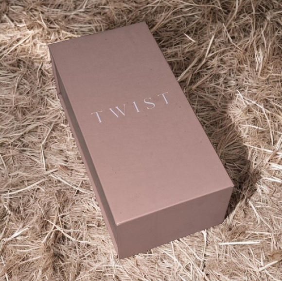 TWIST Bang Bang No. 91 and Travel Size Vintage No. 111 Eau De Parfum - Picture 3 of 5